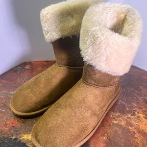 APRES‎ Suede Boots With Fur Lining & Trim Size 11